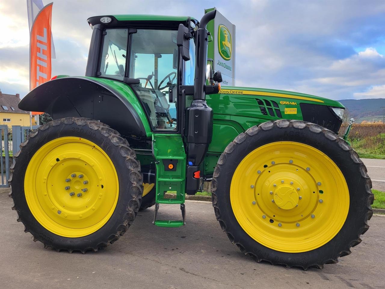 Traktor des Typs John Deere 6155MH Hochradtraktor, Gebrauchtmaschine in Niederkirchen (Bild 2)