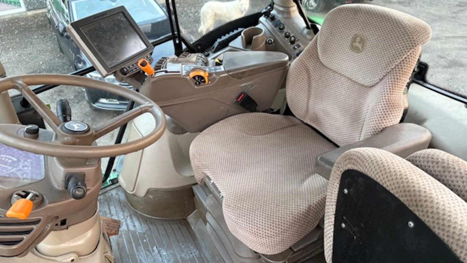 Traktor of the type John Deere 6155R AUTOPOWER, AUTOTRACREADY, FRONTLIFT, Gebrauchtmaschine in Dronninglund (Picture 16)