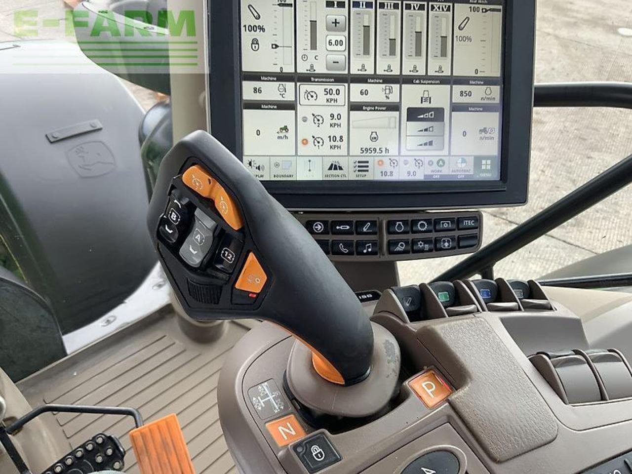 Traktor типа John Deere 6155r premium edition tractor (st24649), Gebrauchtmaschine в SHAFTESBURY (Фотография 21)