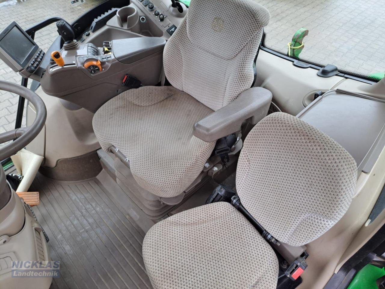 Traktor типа John Deere 6155R Premium ExpertCheck, Gebrauchtmaschine в Schirradorf (Фотография 10)