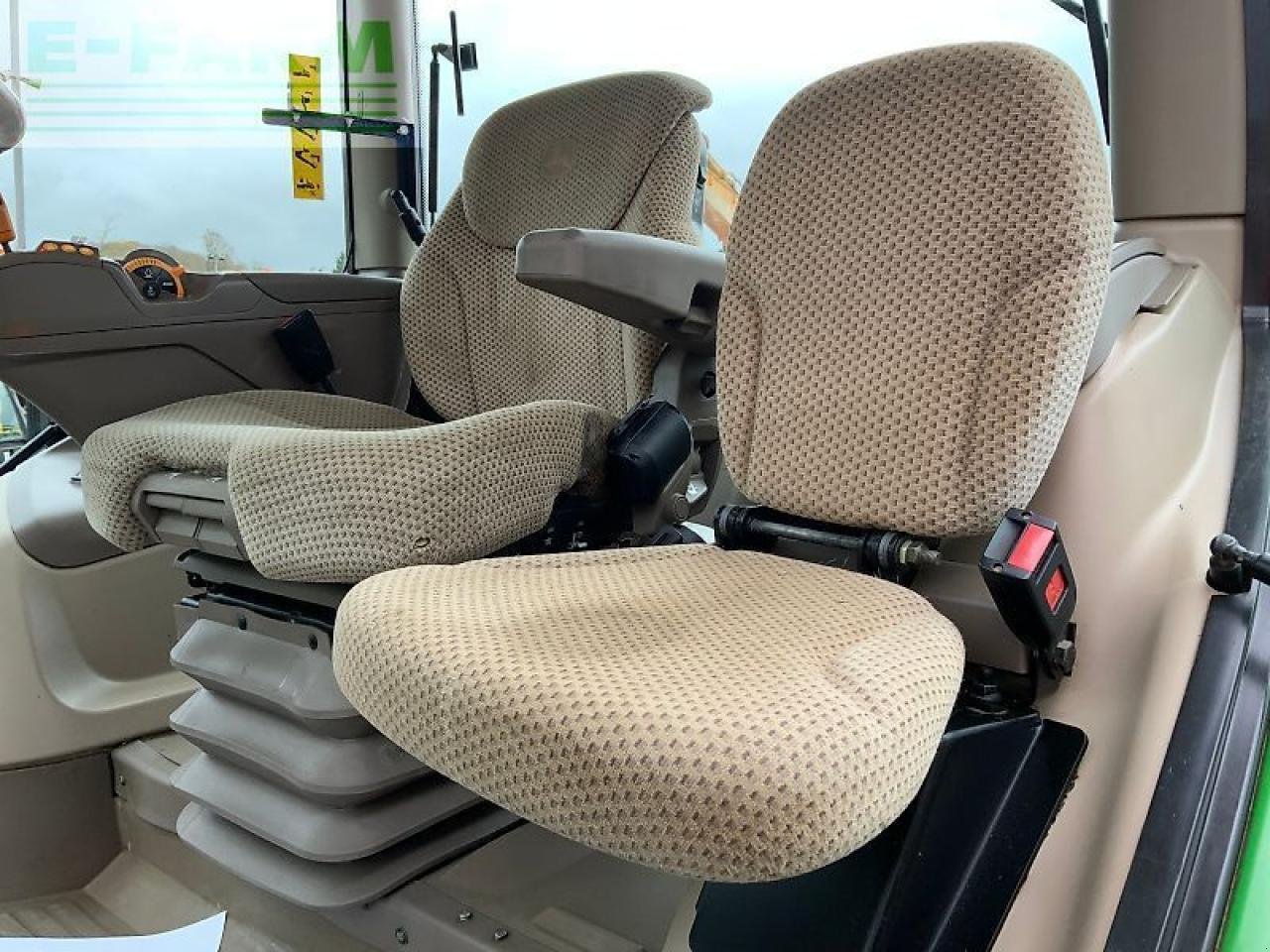 Traktor of the type John Deere 6155r tractor (st25016), Gebrauchtmaschine in SHAFTESBURY (Picture 22)