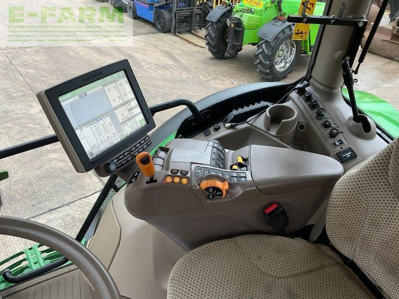 Traktor of the type John Deere 6155r tractor (st25016), Gebrauchtmaschine in SHAFTESBURY (Picture 24)