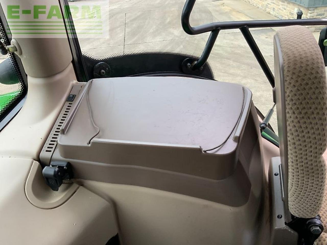 Traktor of the type John Deere 6155r tractor (st25016), Gebrauchtmaschine in SHAFTESBURY (Picture 27)