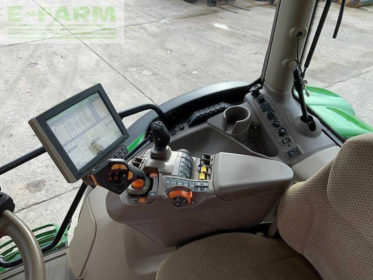 Traktor типа John Deere 6155r tractor (st25777), Gebrauchtmaschine в SHAFTESBURY (Фотография 19)