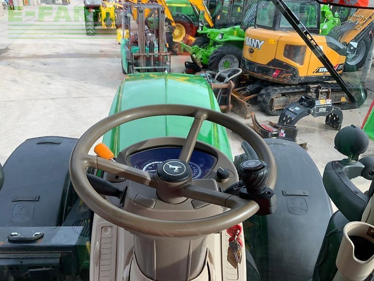 Traktor типа John Deere 6155r tractor (st25777), Gebrauchtmaschine в SHAFTESBURY (Фотография 21)