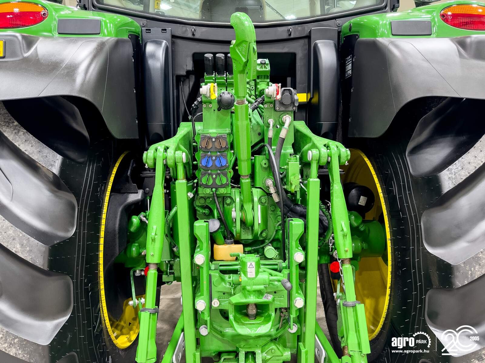 Traktor of the type John Deere 6155R, Gebrauchtmaschine in Csengele (Picture 7)