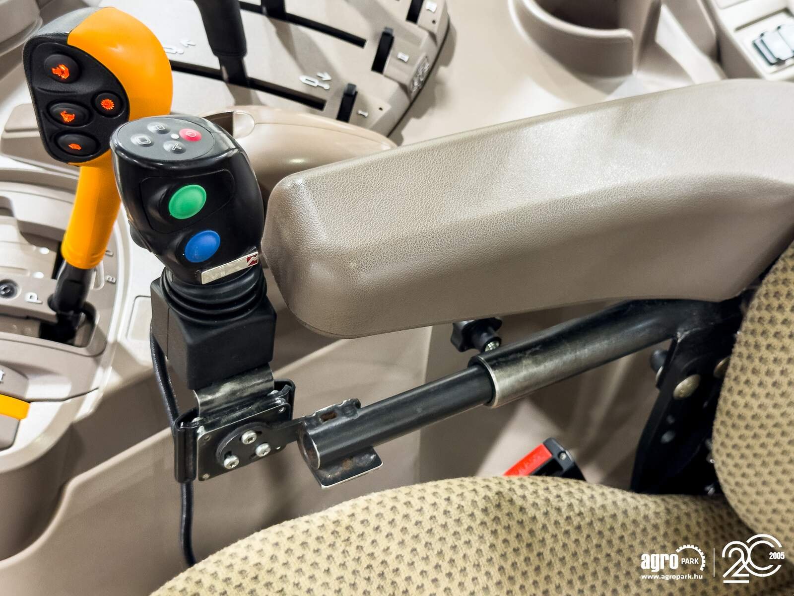 Traktor of the type John Deere 6155R, Gebrauchtmaschine in Csengele (Picture 13)