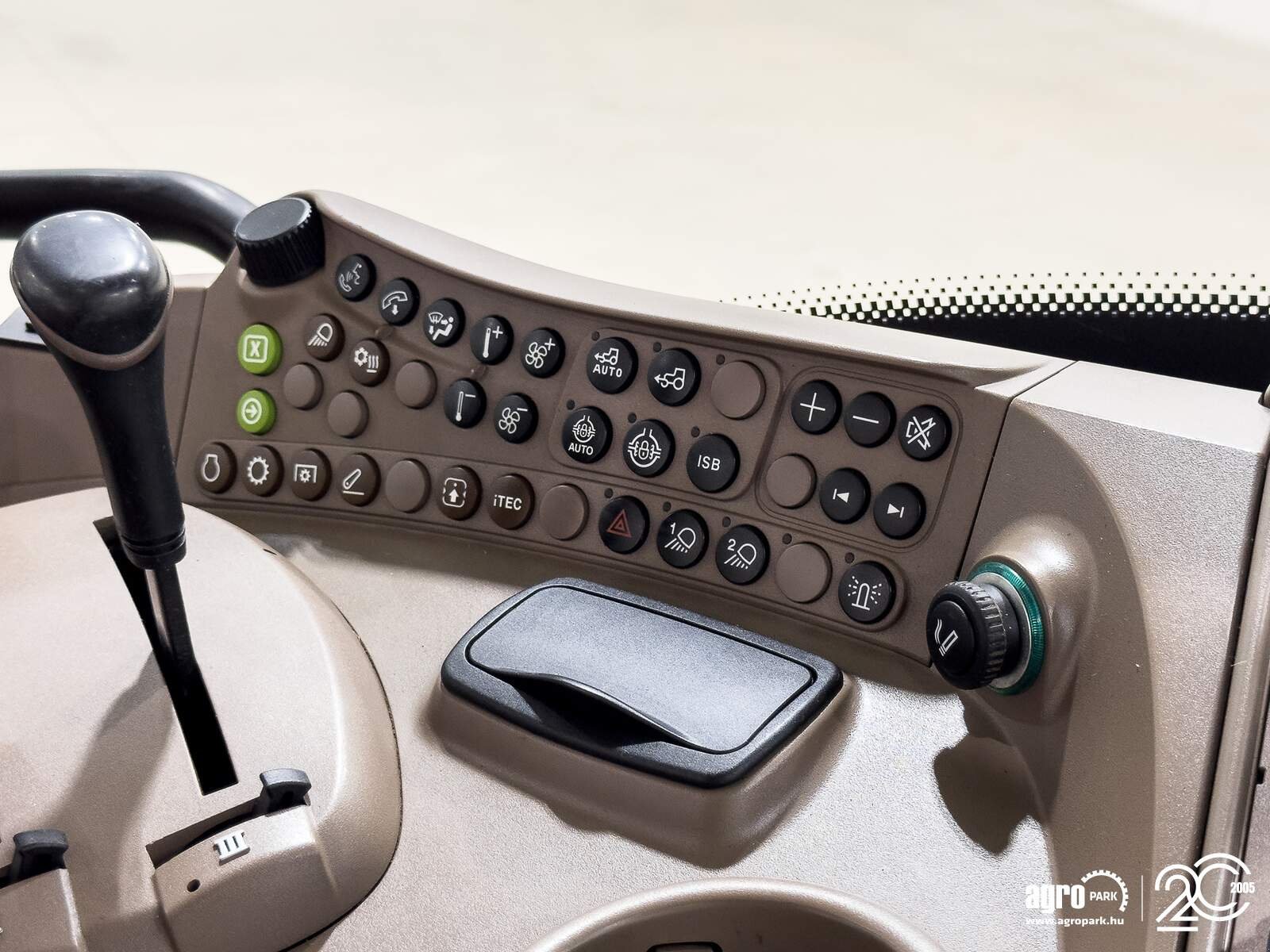Traktor of the type John Deere 6155R, Gebrauchtmaschine in Csengele (Picture 19)