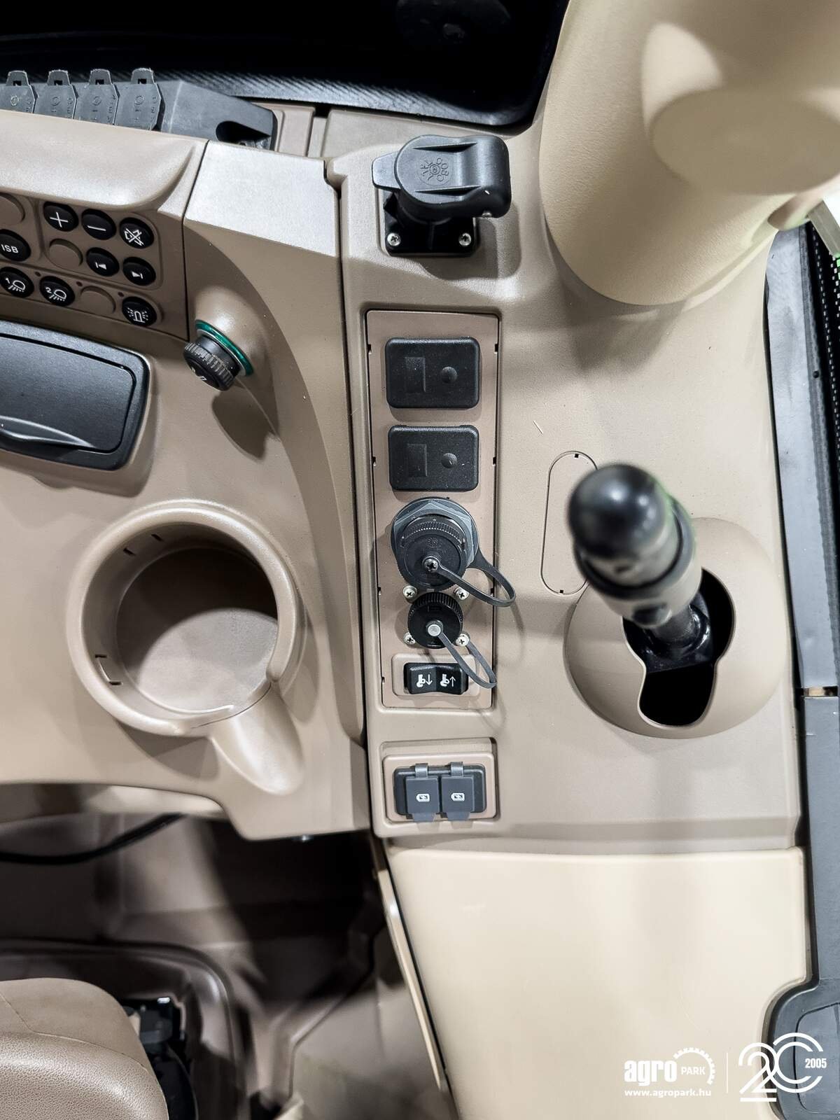 Traktor of the type John Deere 6155R, Gebrauchtmaschine in Csengele (Picture 20)