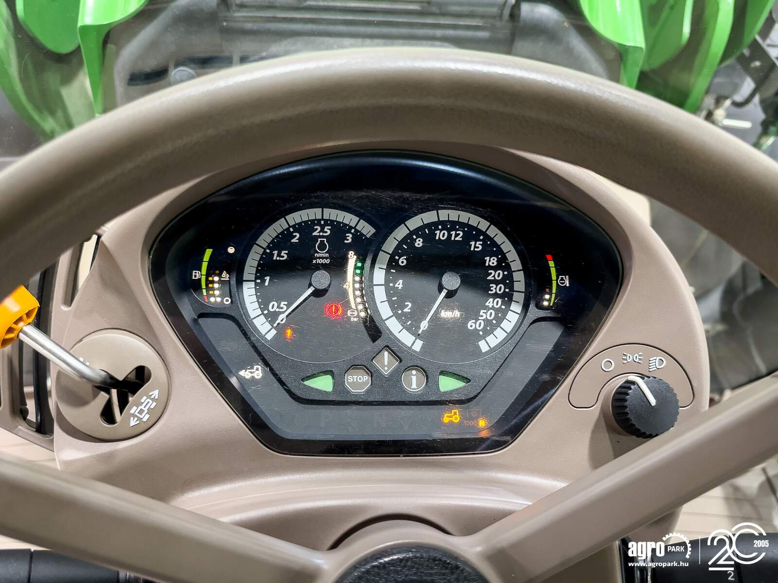 Traktor of the type John Deere 6155R, Gebrauchtmaschine in Csengele (Picture 28)