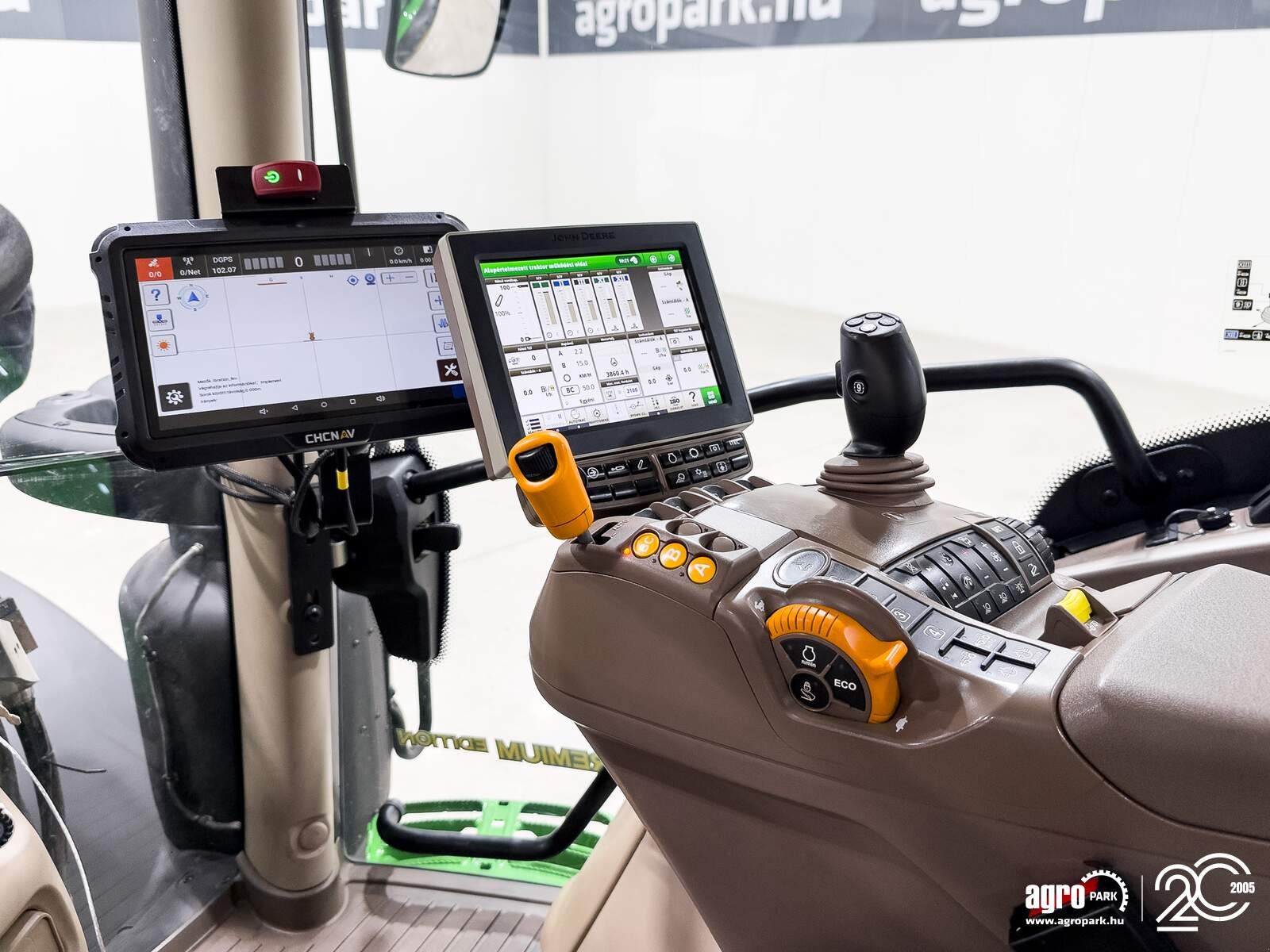 Traktor типа John Deere 6155R, Gebrauchtmaschine в Csengele (Фотография 12)