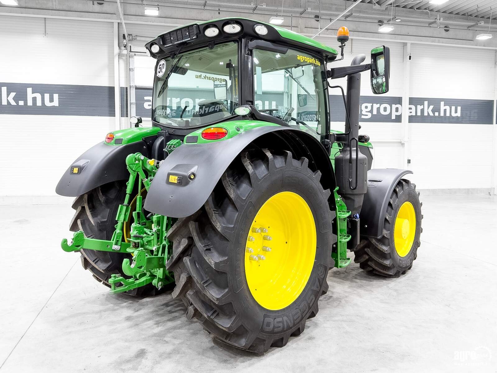 Traktor a típus John Deere 6155R, Gebrauchtmaschine ekkor: Csengele (Kép 3)