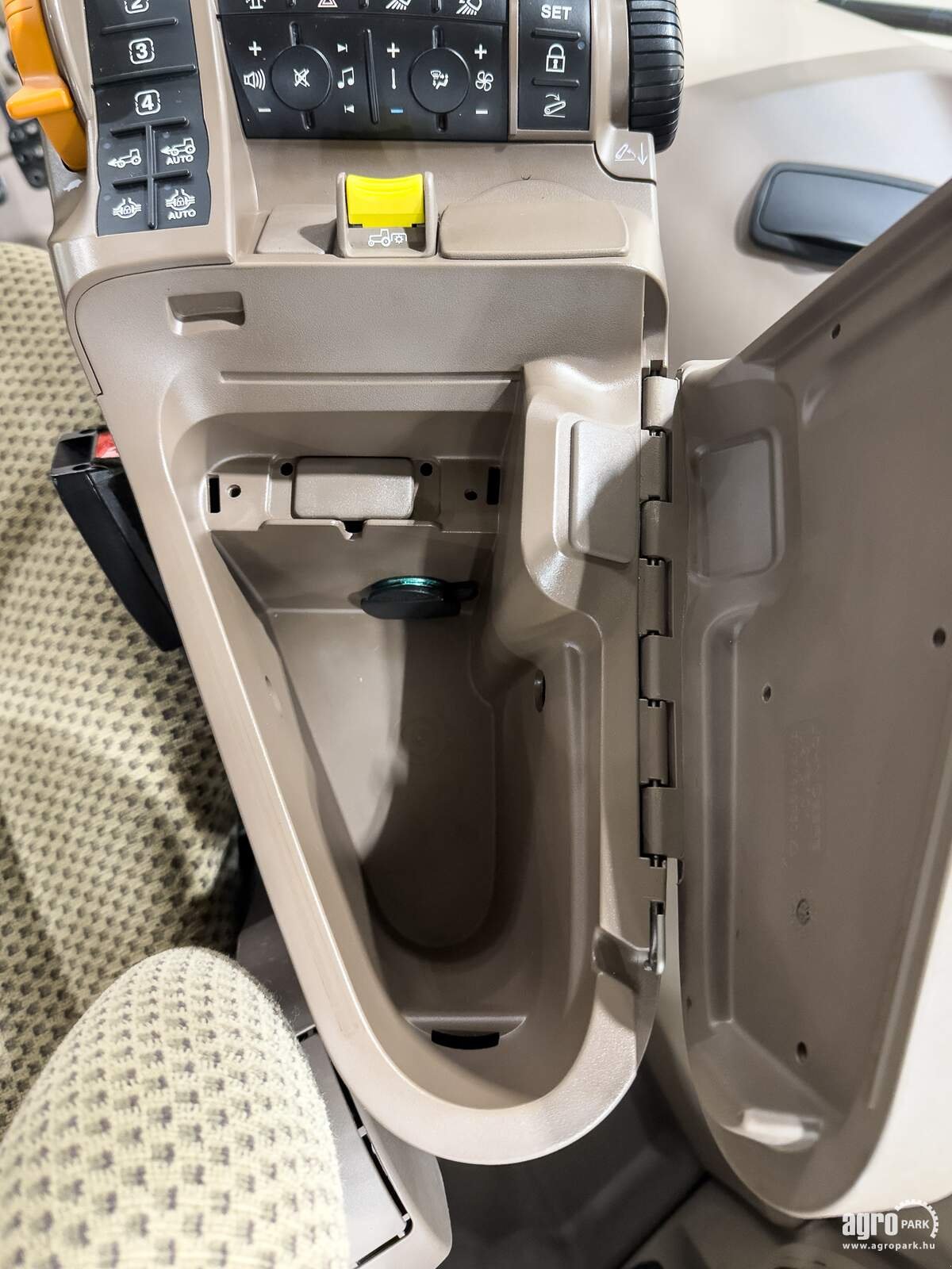 Traktor a típus John Deere 6155R, Gebrauchtmaschine ekkor: Csengele (Kép 17)