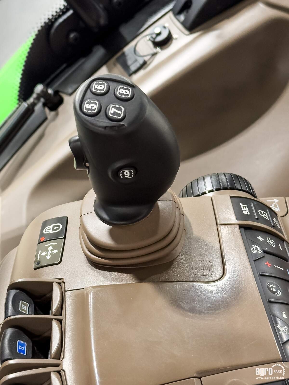 Traktor типа John Deere 6155R, Gebrauchtmaschine в Csengele (Фотография 15)