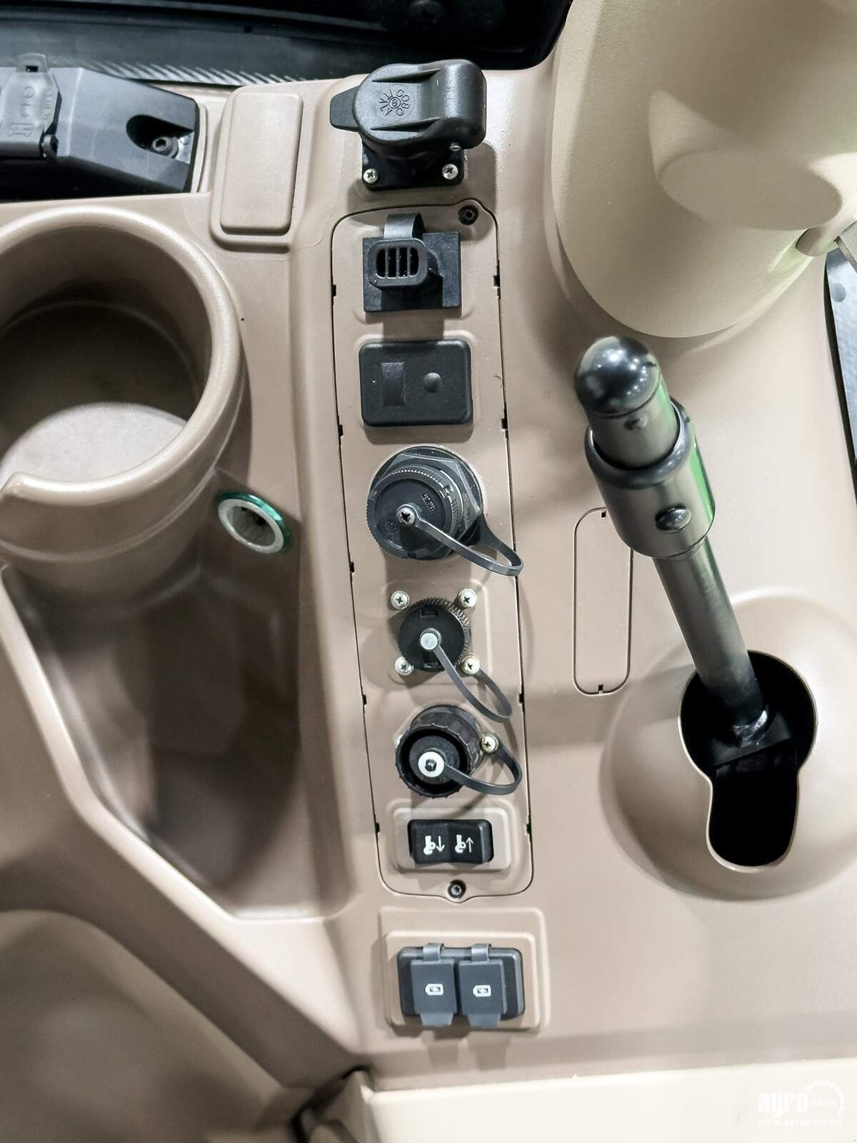 Traktor типа John Deere 6155R, Gebrauchtmaschine в Csengele (Фотография 20)