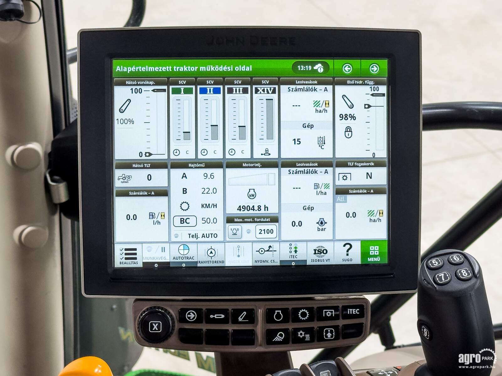 Traktor типа John Deere 6155R, Gebrauchtmaschine в Csengele (Фотография 22)
