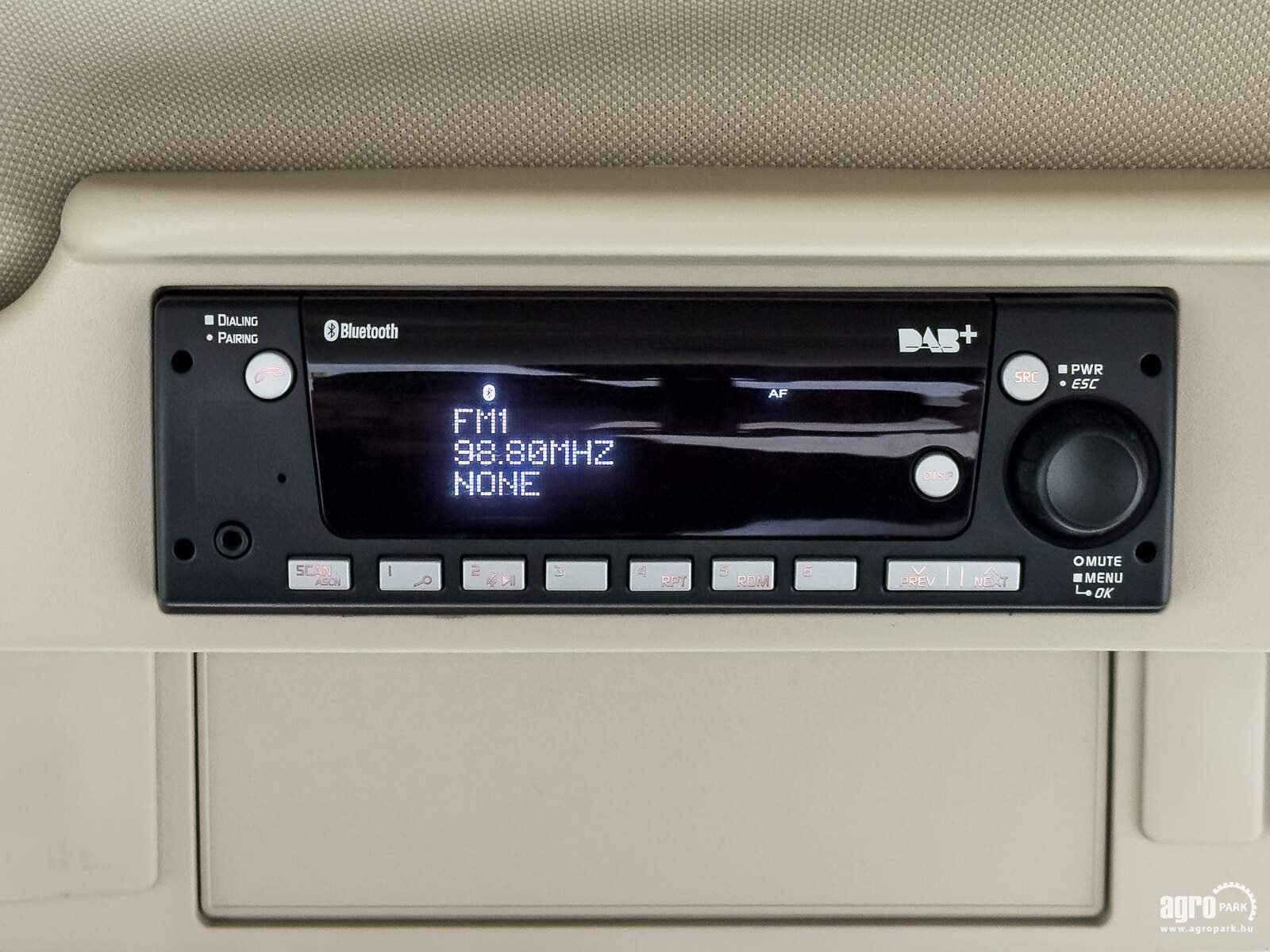 Traktor типа John Deere 6155R, Gebrauchtmaschine в Csengele (Фотография 27)