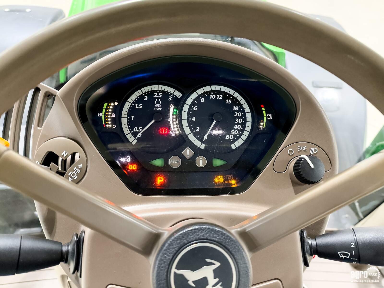 Traktor типа John Deere 6155R, Gebrauchtmaschine в Csengele (Фотография 29)