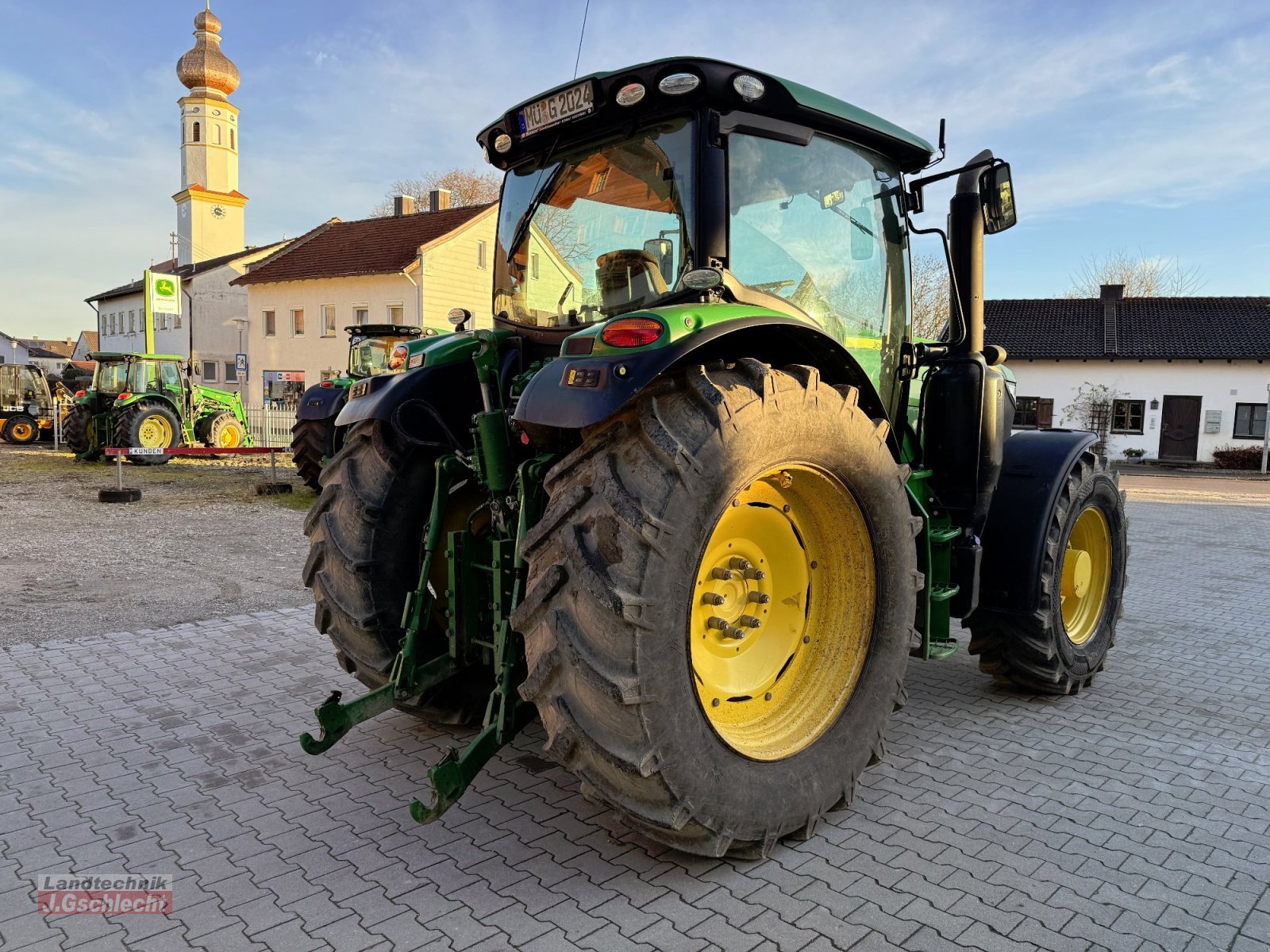Traktor van het type John Deere 6155R, Gebrauchtmaschine in Mühldorf (Foto 10)
