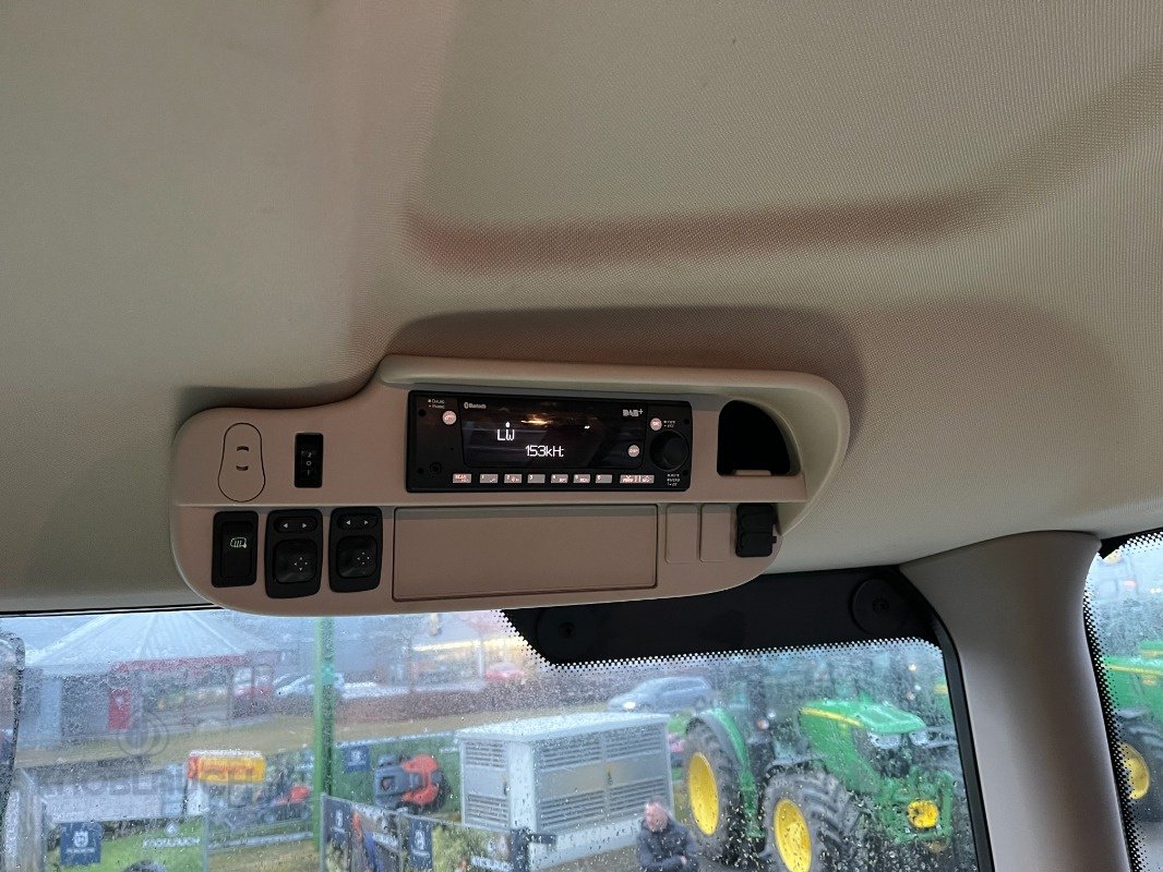 Traktor des Typs John Deere 6155R, Gebrauchtmaschine in Ringsheim (Bild 11)