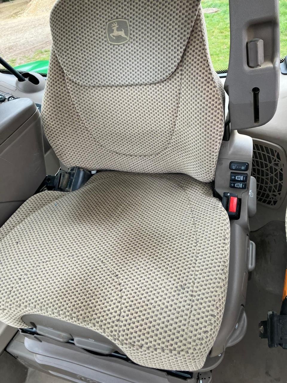 Traktor от тип John Deere 6155R, Gebrauchtmaschine в Aspach (Снимка 12)