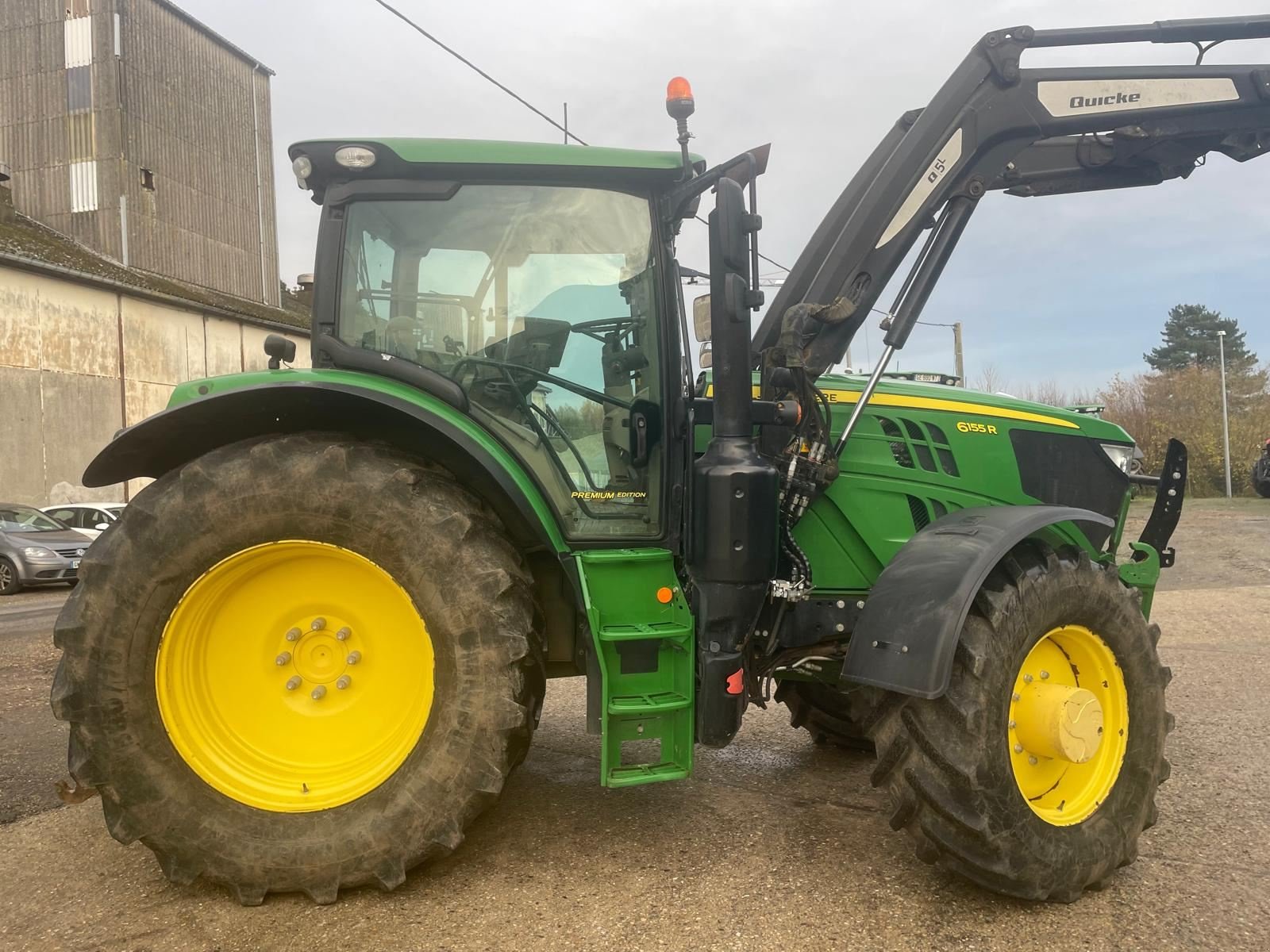 Traktor типа John Deere 6155R, Gebrauchtmaschine в BOSC LE HARD (Фотография 8)
