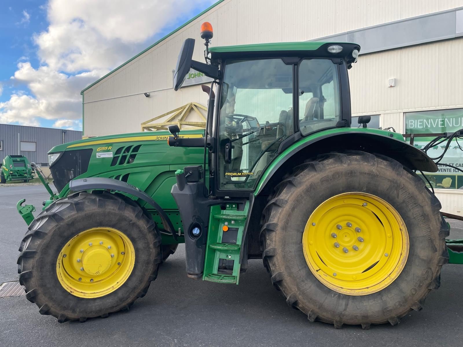 Traktor typu John Deere 6155R, Gebrauchtmaschine v BOSC LE HARD (Obrázek 2)