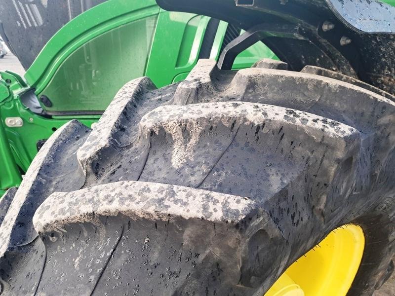 Traktor des Typs John Deere 6155R, Gebrauchtmaschine in SAINT-GERMAIN DU PUY (Bild 7)
