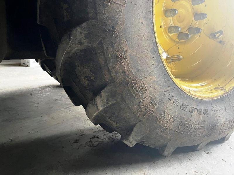 Traktor typu John Deere 6155R, Gebrauchtmaschine w SAINT-GERMAIN DU PUY (Zdjęcie 5)