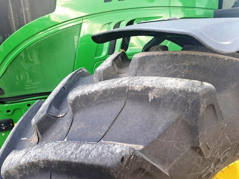 Traktor typu John Deere 6155R, Gebrauchtmaschine w SAINT-GERMAIN DU PUY (Zdjęcie 6)