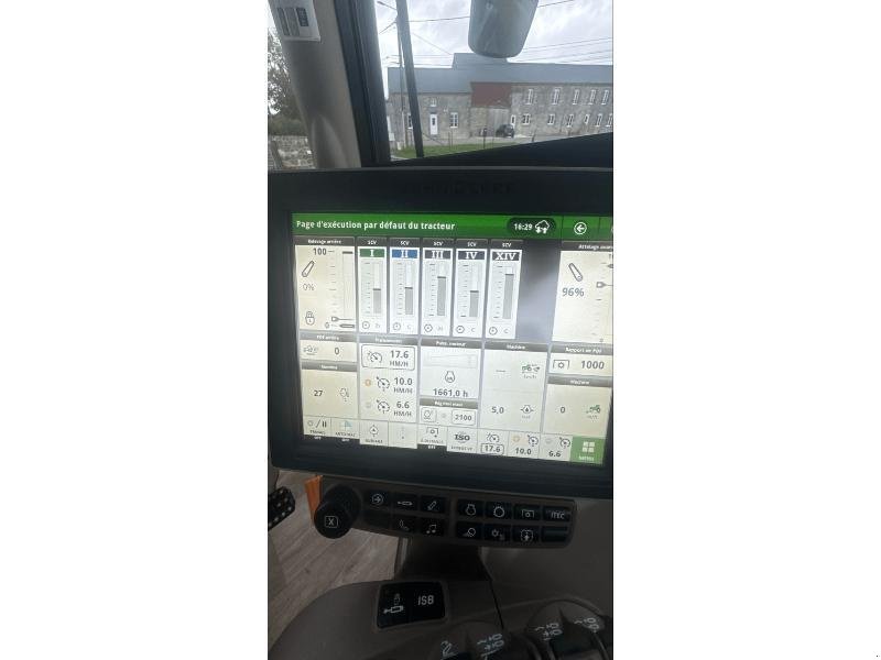 Traktor des Typs John Deere 6155R, Gebrauchtmaschine in Wargnies Le Grand (Bild 8)