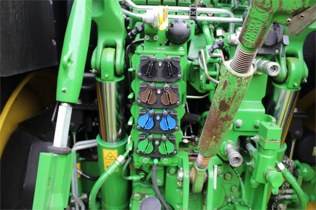 Traktor des Typs John Deere 6155R, Gebrauchtmaschine in Bant (Bild 8)