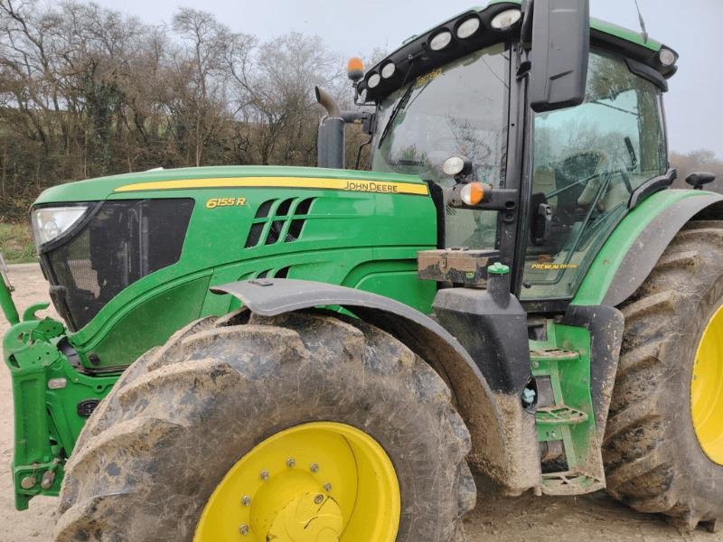 Traktor от тип John Deere 6155R, Gebrauchtmaschine в STENAY