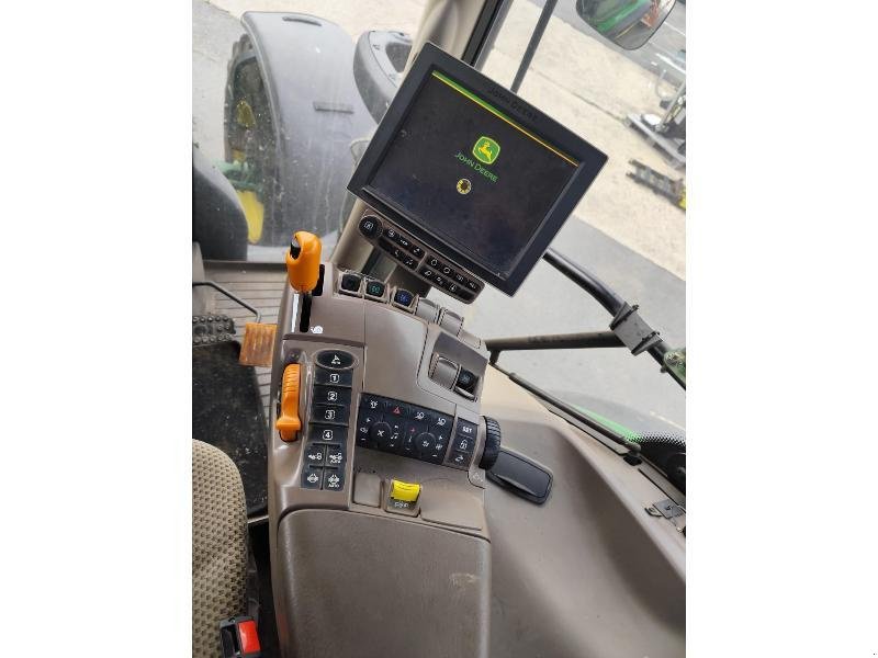 Traktor of the type John Deere 6155R, Gebrauchtmaschine in SAINT GENEST D'AMBIERE (Picture 9)