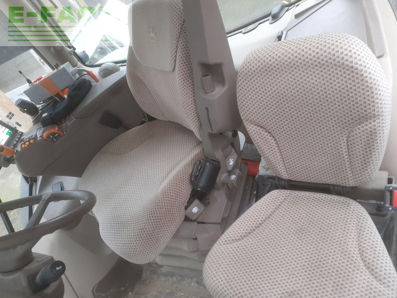 Traktor Türe ait John Deere 6155R, Gebrauchtmaschine içinde Hamburg (resim 9)