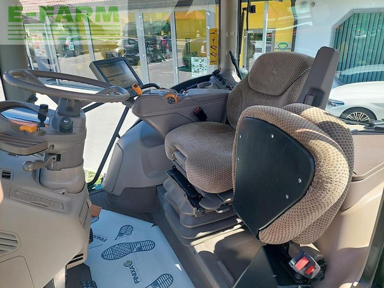 Traktor типа John Deere 6155r, Gebrauchtmaschine в GROBELNO (Фотография 16)