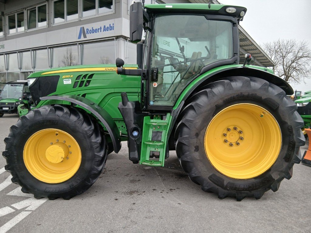 Traktor типа John Deere 6155R, Gebrauchtmaschine в Lengnau (Фотография 5)