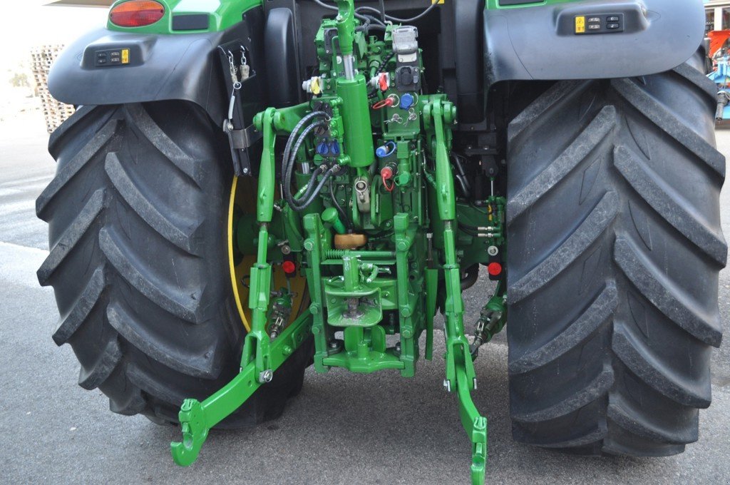 Traktor tipa John Deere 6155R, Gebrauchtmaschine u Grolley (Slika 4)