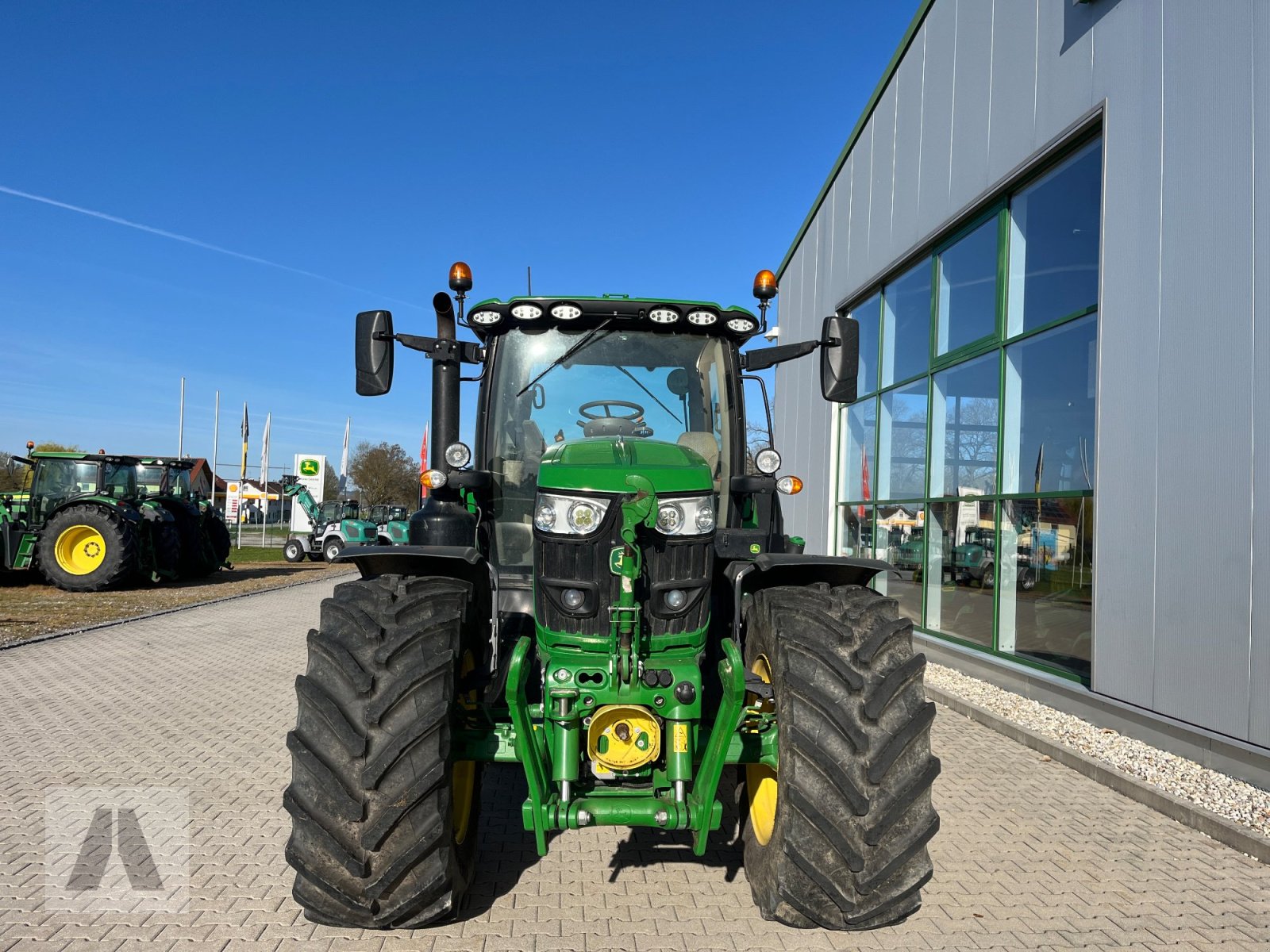Traktor от тип John Deere 6155R, Gebrauchtmaschine в Tettenweis I Karpfham (Снимка 4)