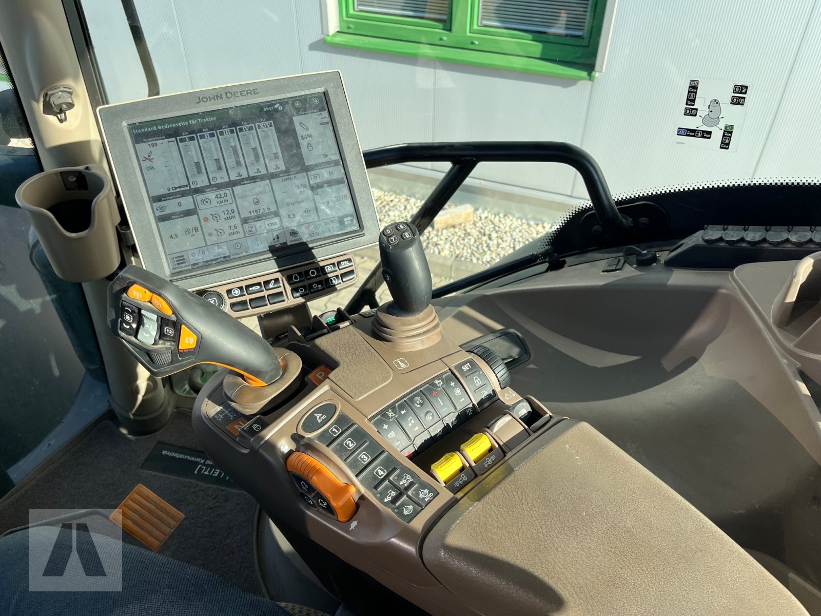 Traktor от тип John Deere 6155R, Gebrauchtmaschine в Tettenweis I Karpfham (Снимка 14)