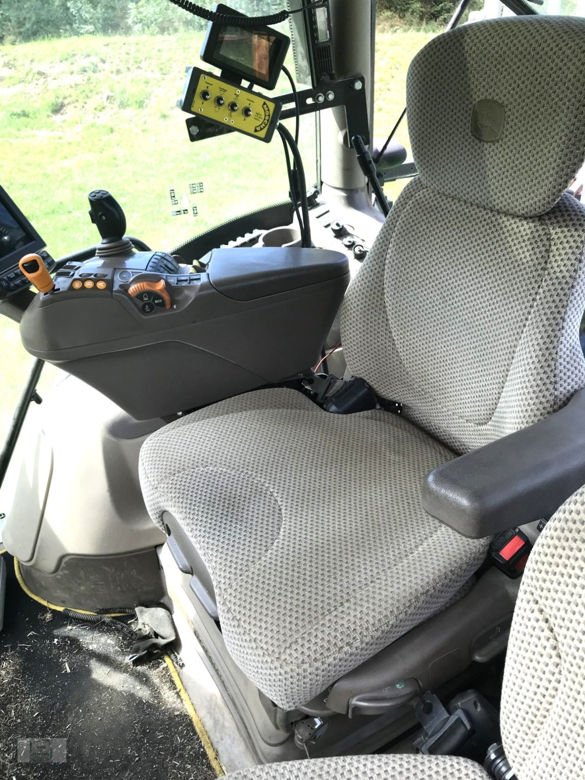 Traktor des Typs John Deere 6155R, Gebrauchtmaschine in Gross-Bieberau (Bild 8)