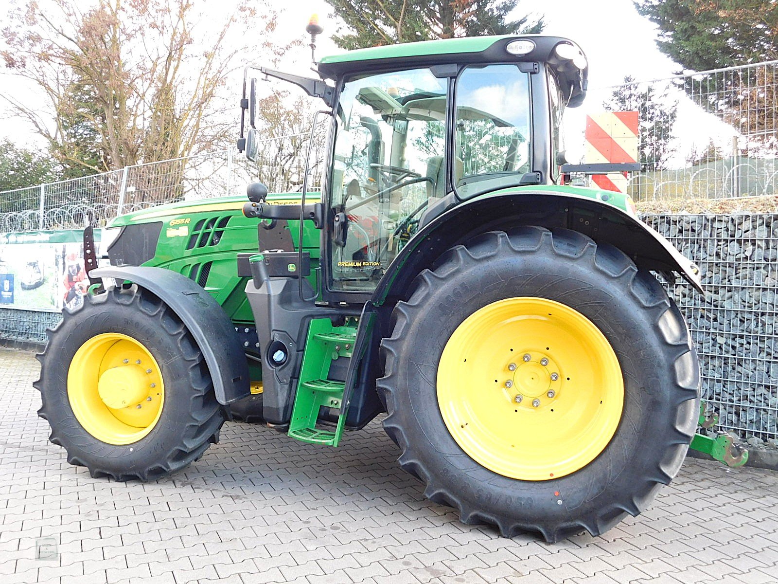 Traktor des Typs John Deere 6155R, Gebrauchtmaschine in Gross-Bieberau (Bild 4)