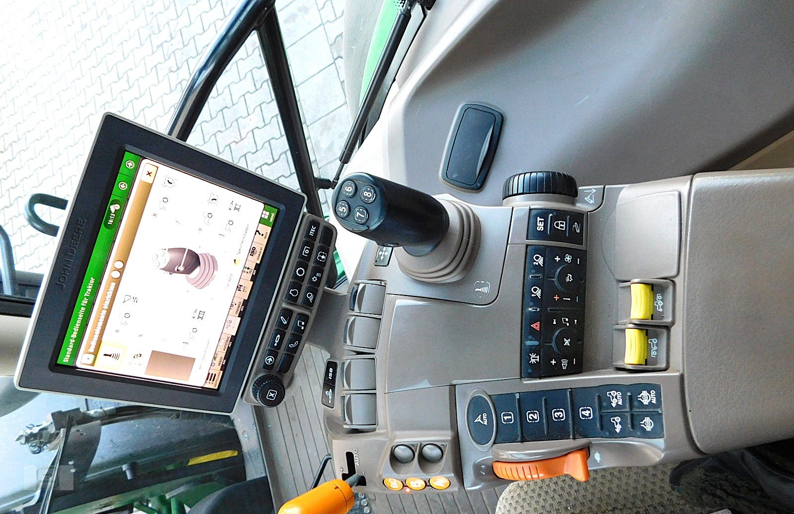 Traktor des Typs John Deere 6155R, Gebrauchtmaschine in Gross-Bieberau (Bild 19)