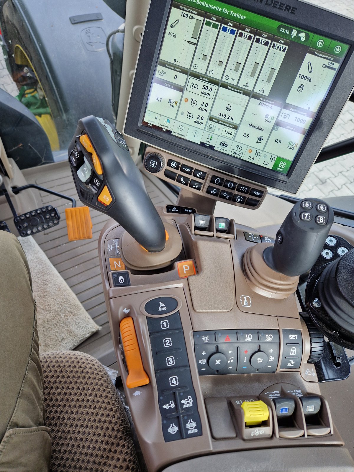 Traktor typu John Deere 6155R, Gebrauchtmaschine w Bad Sobernheim (Zdjęcie 12)