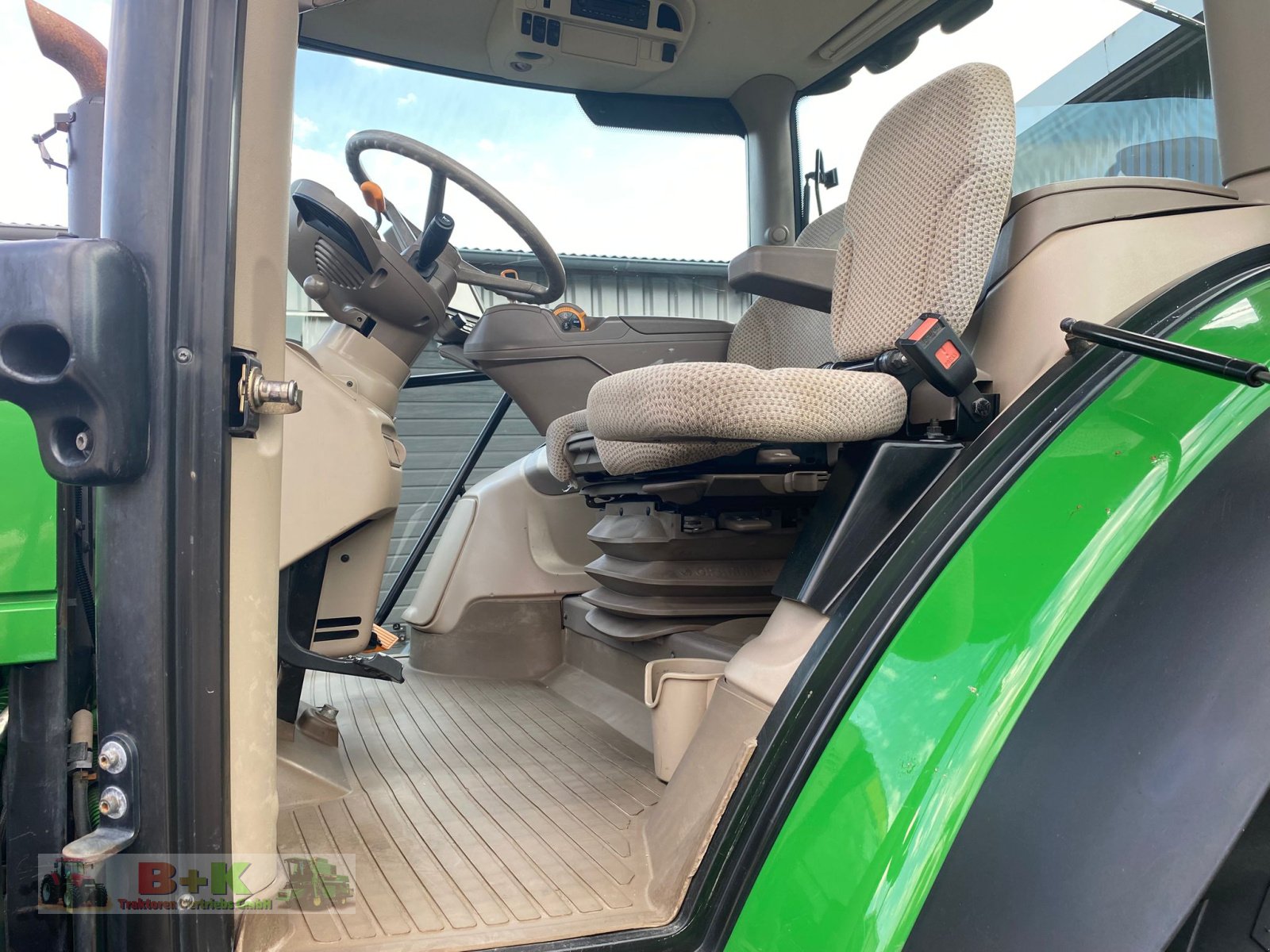 Traktor of the type John Deere 6155R, Gebrauchtmaschine in Kettenkamp (Picture 20)