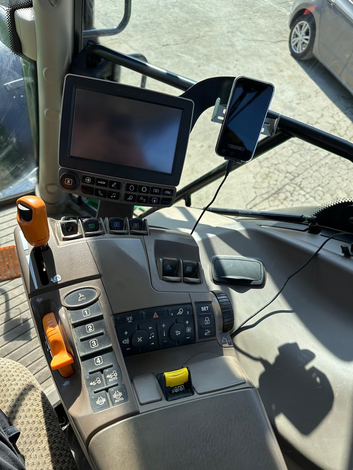 Traktor Türe ait John Deere 6155R, Gebrauchtmaschine içinde Aholming (resim 8)