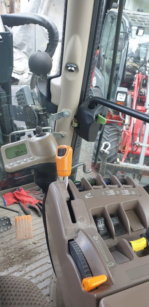 Traktor от тип John Deere 6170R, Gebrauchtmaschine в Ersingen (Снимка 6)