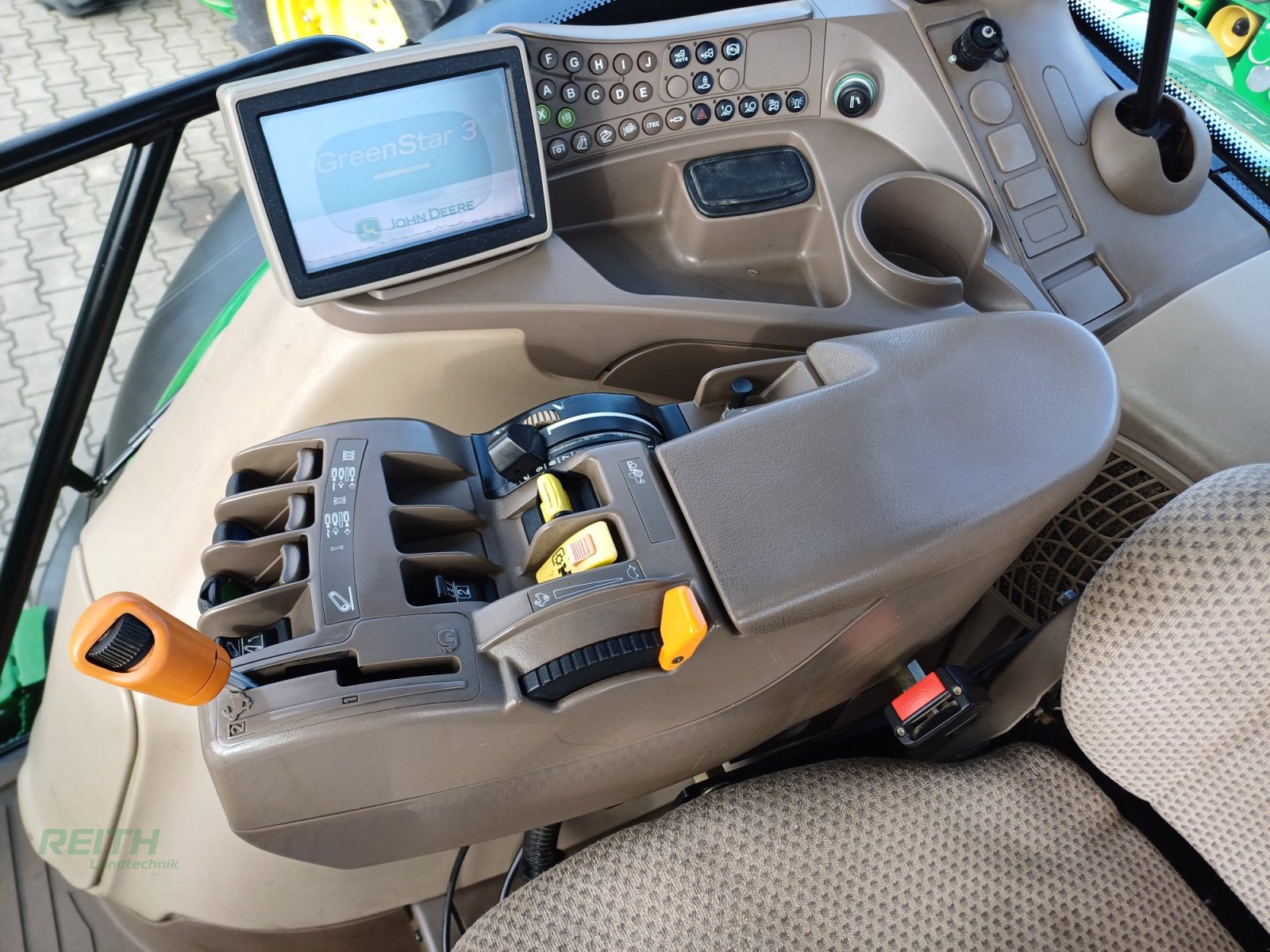 Traktor typu John Deere 6170R, Gebrauchtmaschine w Wolnzach (Zdjęcie 18)