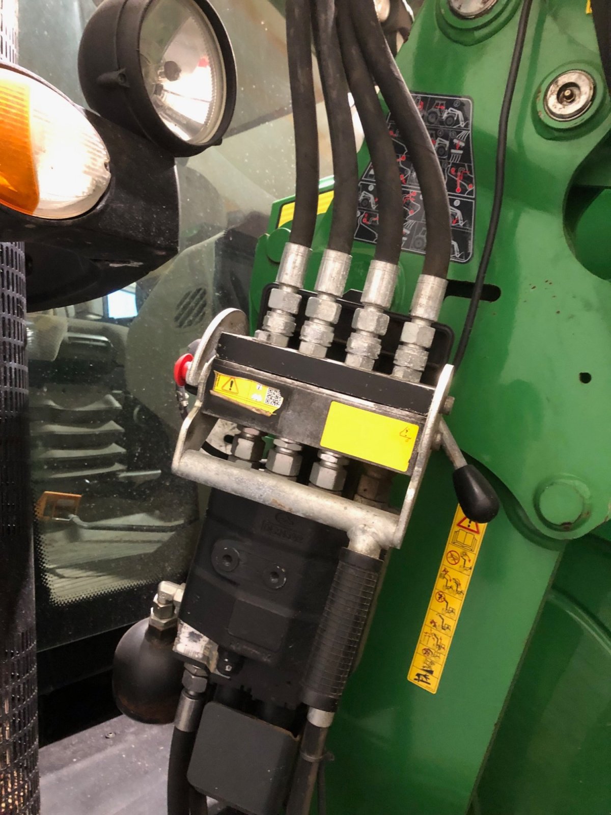 Traktor des Typs John Deere 6170R, Gebrauchtmaschine in Schwifting (Bild 12)