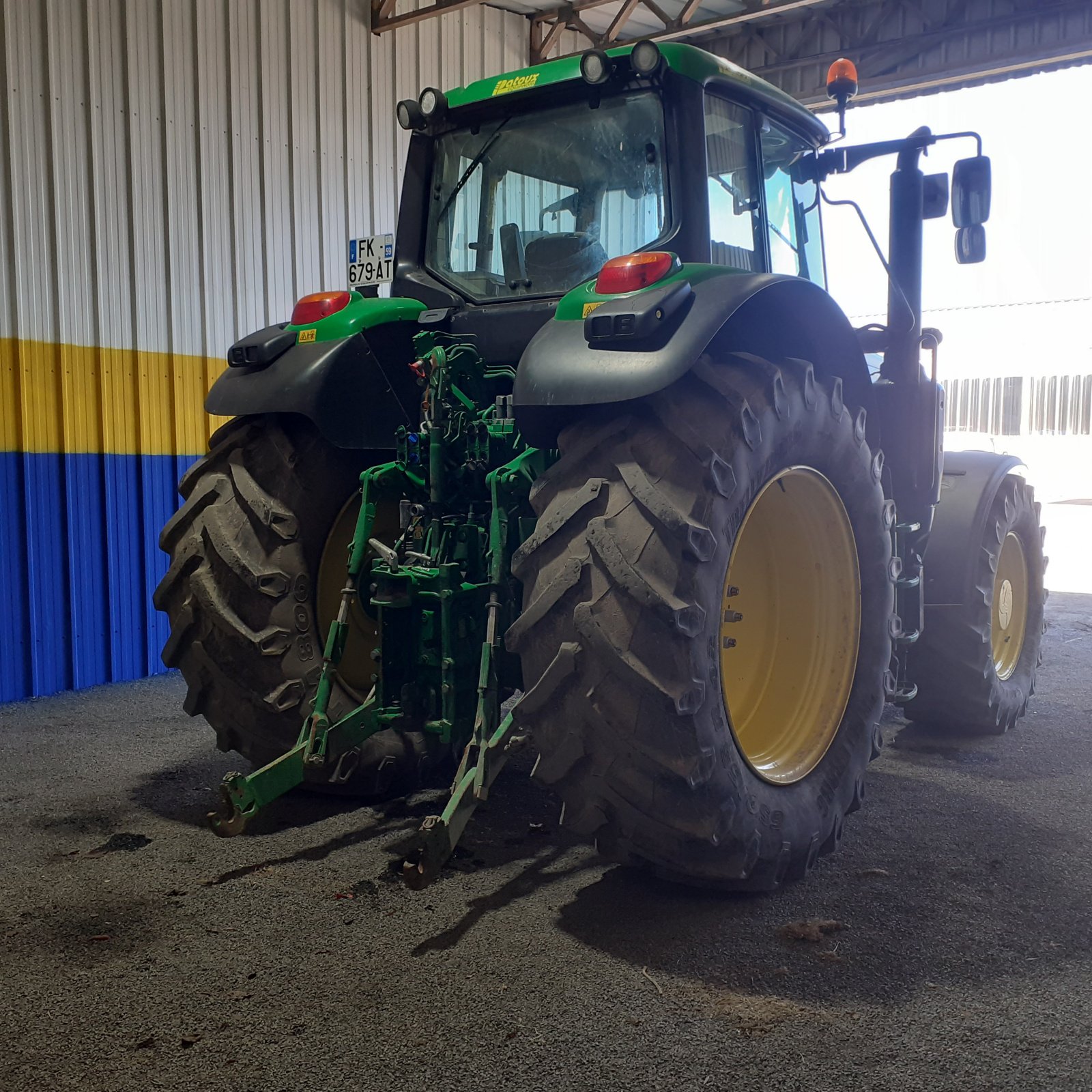 Traktor van het type John Deere 6175 M, Gebrauchtmaschine in HERLIN LE SEC (Foto 5)